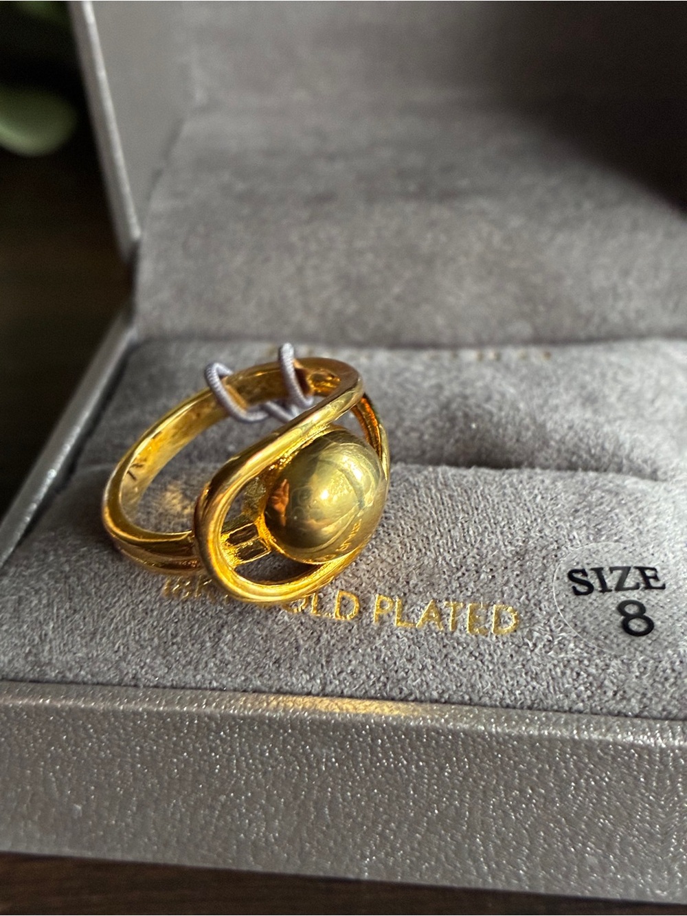 Lussoro 18KT Gold-Plated Globe Ring - Gold Size 8 - Picture 5 of 10